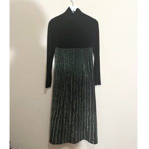 Lie Sang bong Velvet Mock Neck Maxi Dress Medium